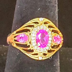 0223. NWOTs ~ 925 Sterling Silver w/ a Gold finish ~ Beautiful 😍 Ring ~ Rubies